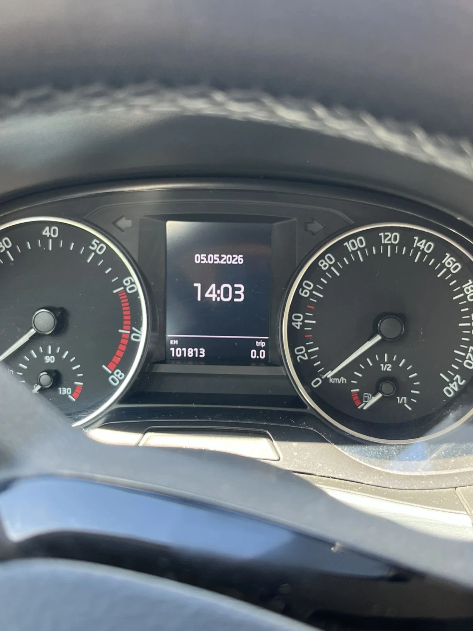 Skoda Fabia, снимка 10 - Автомобили и джипове - 54427722