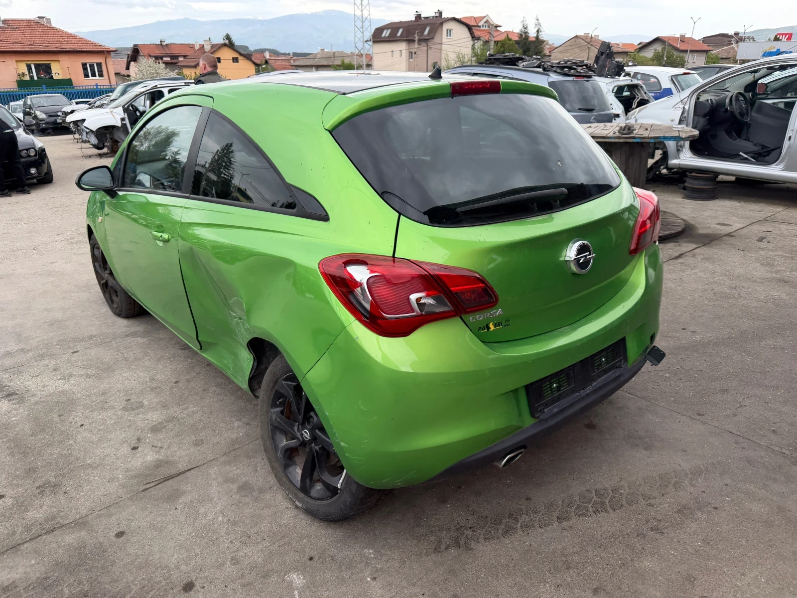 Opel Corsa E 1.4i, снимка 5 - Автомобили и джипове - 54455904