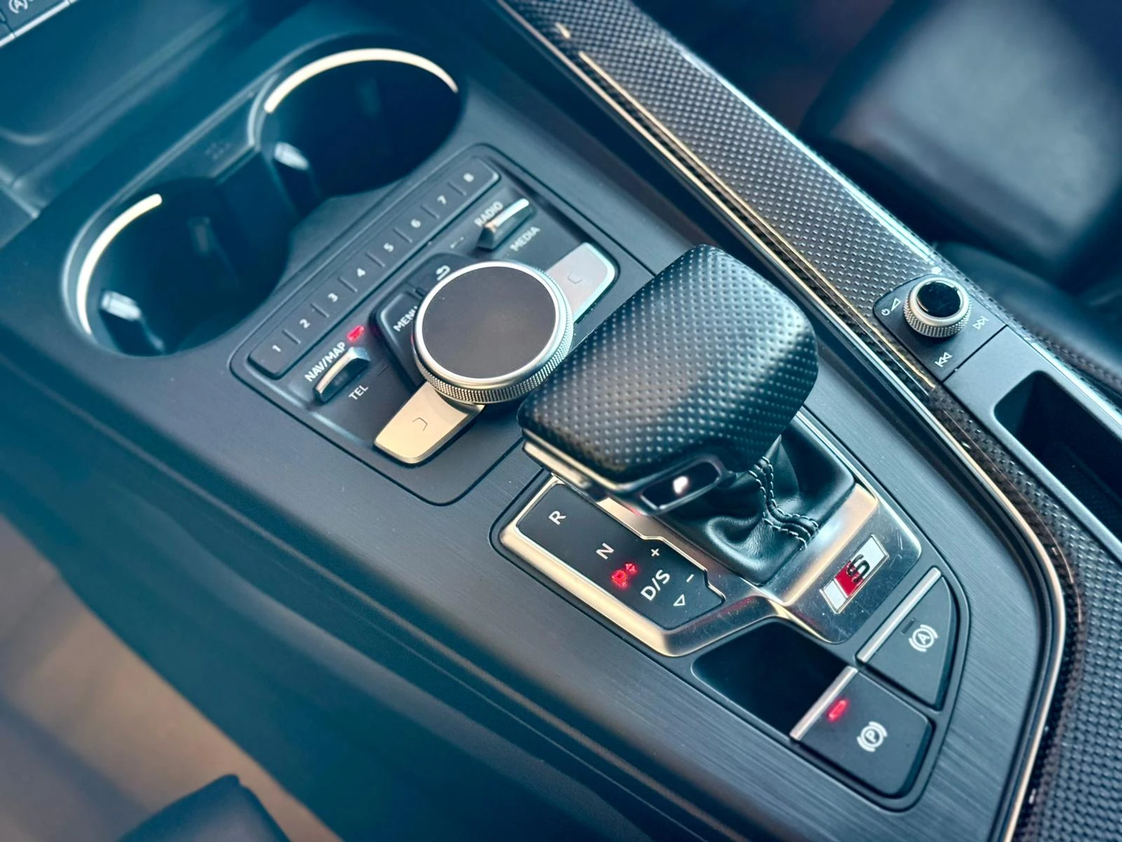 Audi S5 Matrix* HU* Bose* Quattro* Massage* Лизинг, снимка 13 - Автомобили и джипове - 54647850