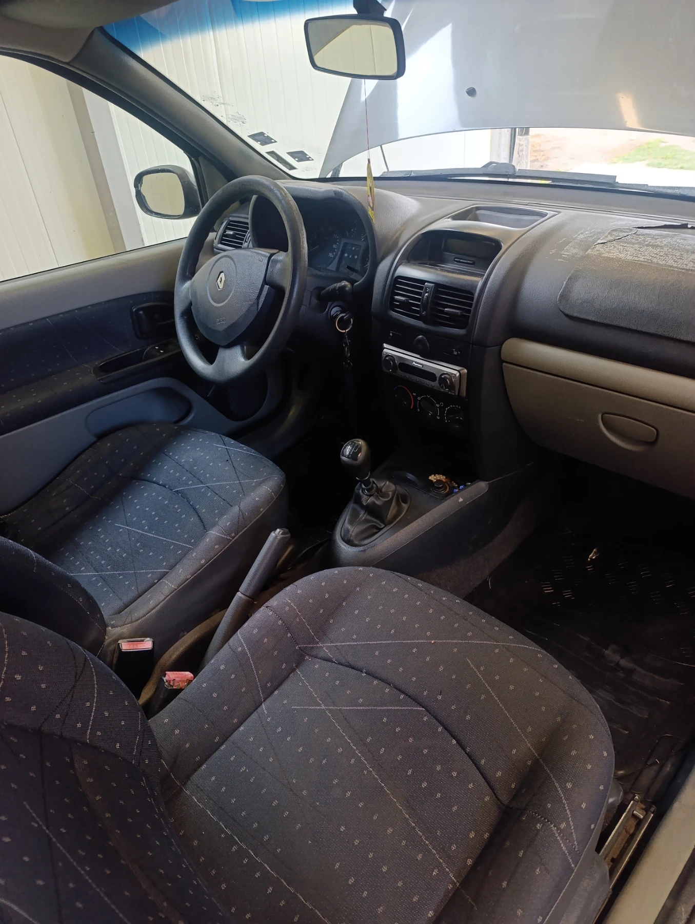 Renault Clio, снимка 8 - Автомобили и джипове - 54657045