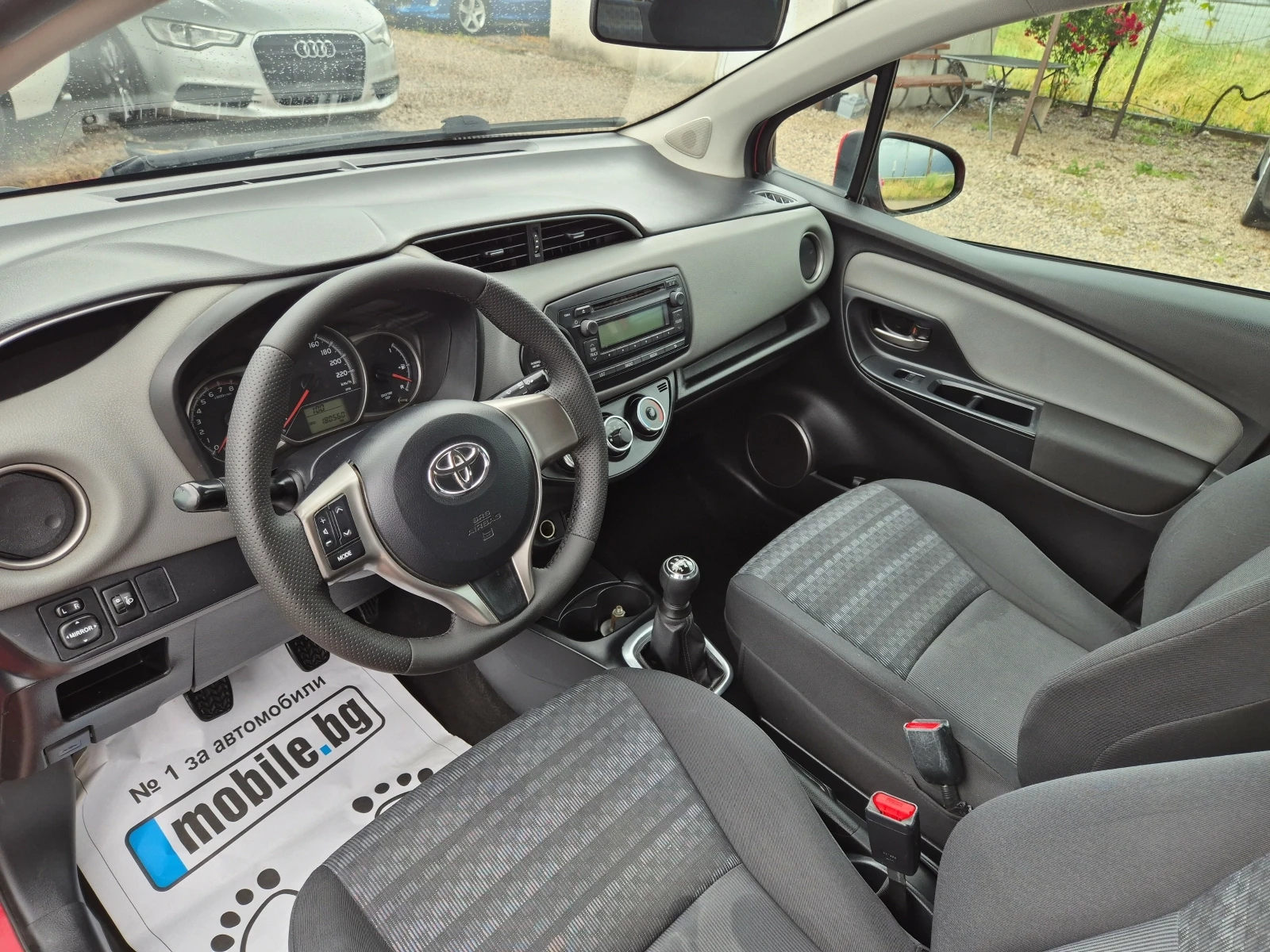 Toyota Yaris 1.0 i газ климатик, снимка 10 - Автомобили и джипове - 54701942