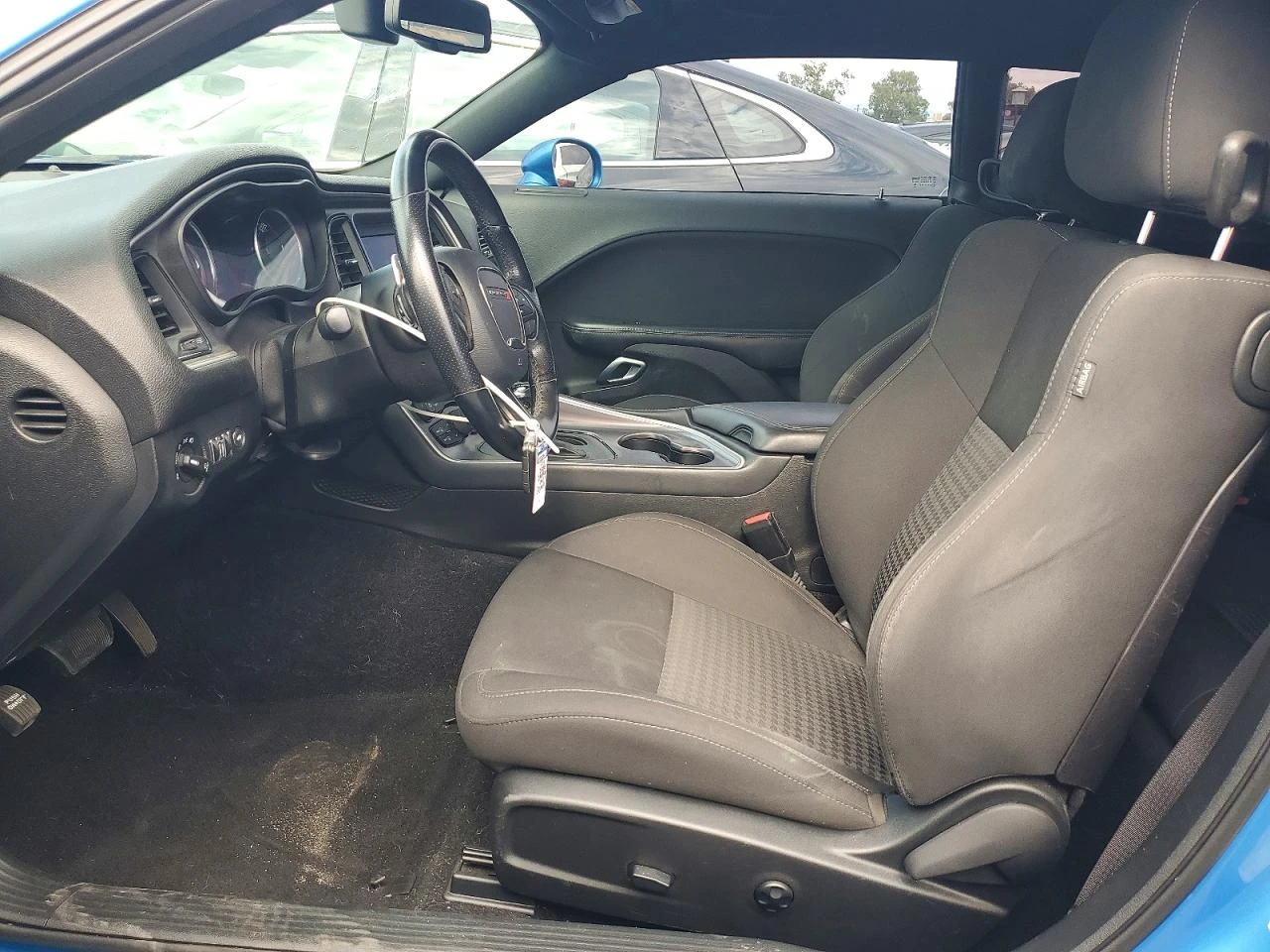 Dodge Challenger GT RWD, снимка 7 - Автомобили и джипове - 54738051