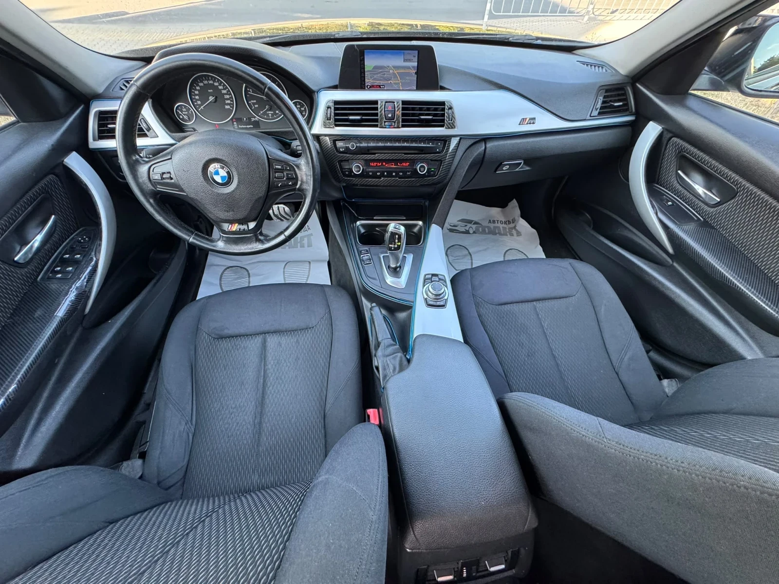 BMW 320 2.0D/AVTOMAT/NAVI, снимка 11 - Автомобили и джипове - 55263387