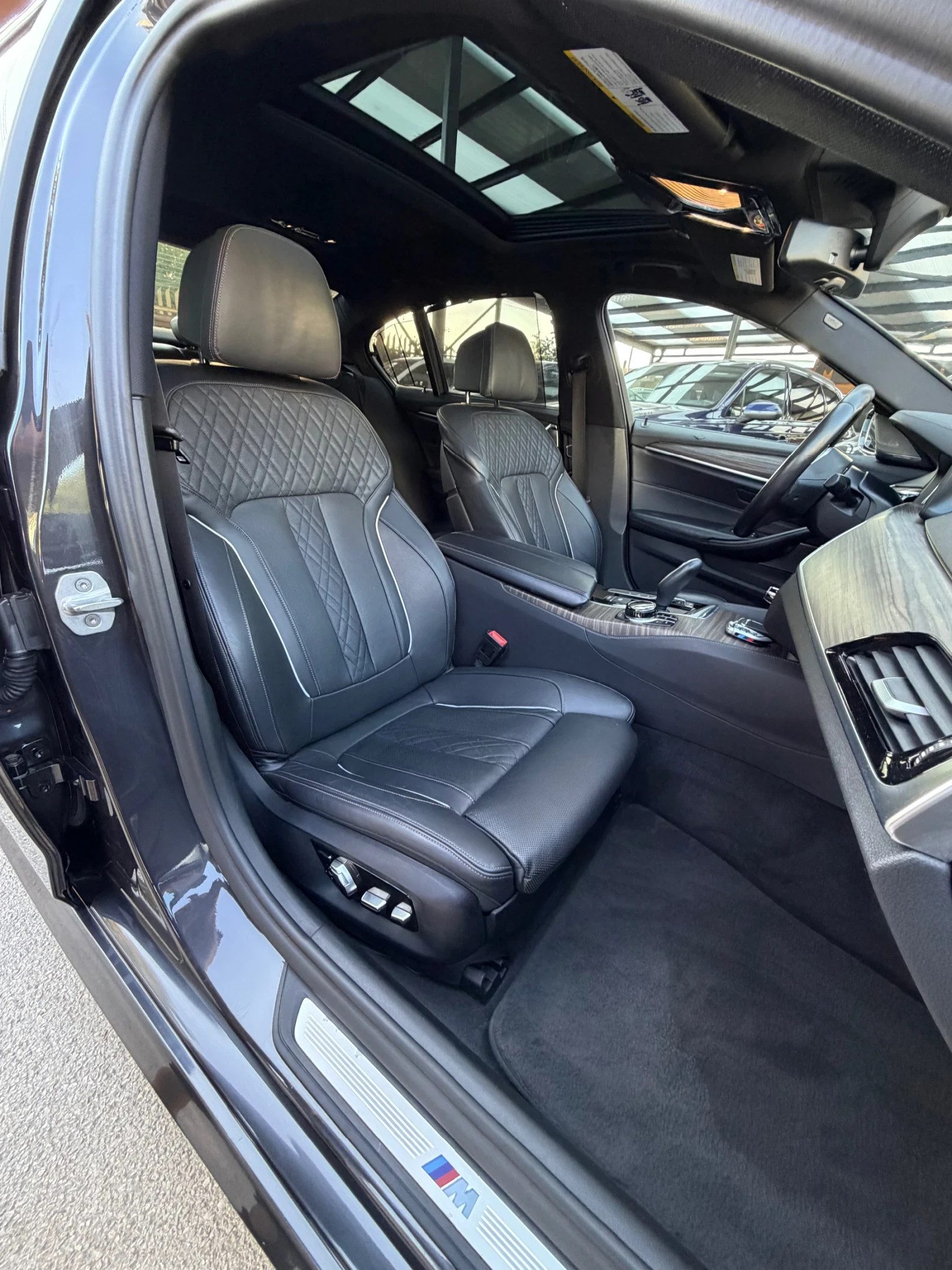 BMW 530E M-pack xDrive, снимка 13 - Автомобили и джипове - 55646223