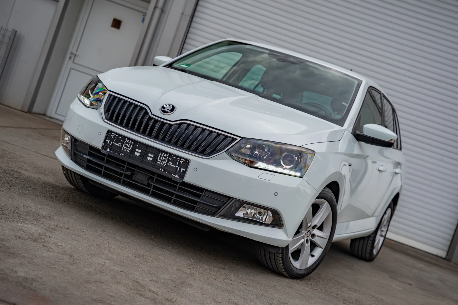 Skoda Fabia, снимка 2 - Автомобили и джипове - 56389631