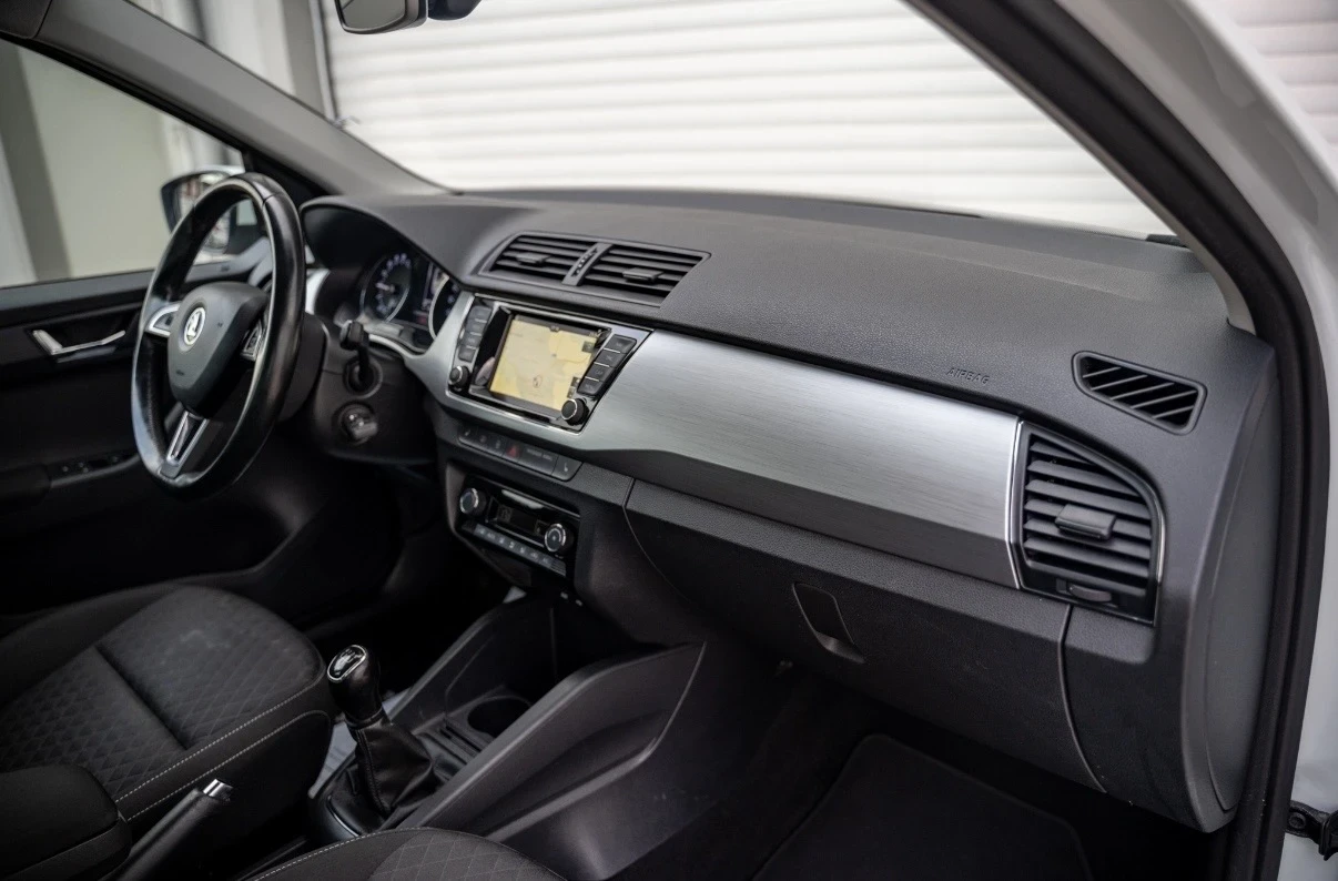 Skoda Fabia, снимка 7 - Автомобили и джипове - 56389631