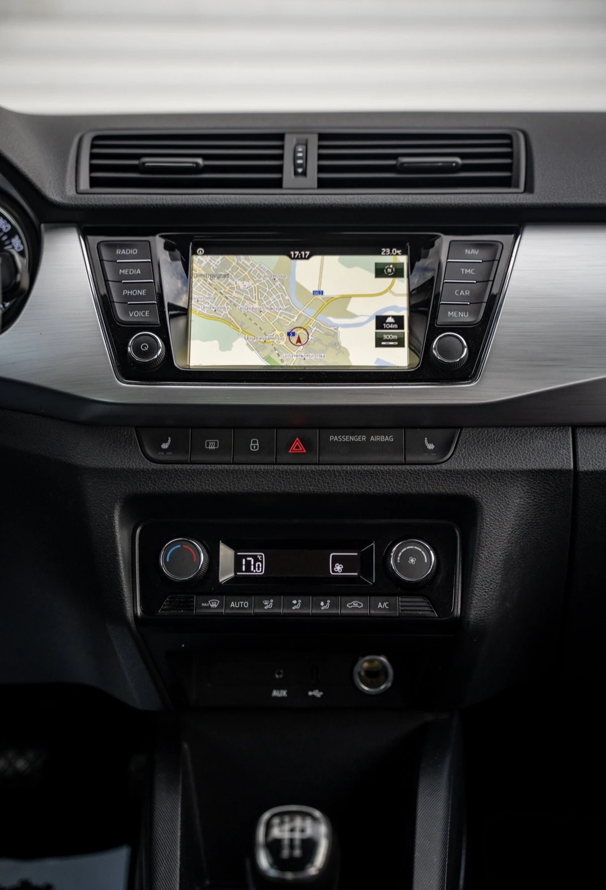 Skoda Fabia, снимка 10 - Автомобили и джипове - 56389631