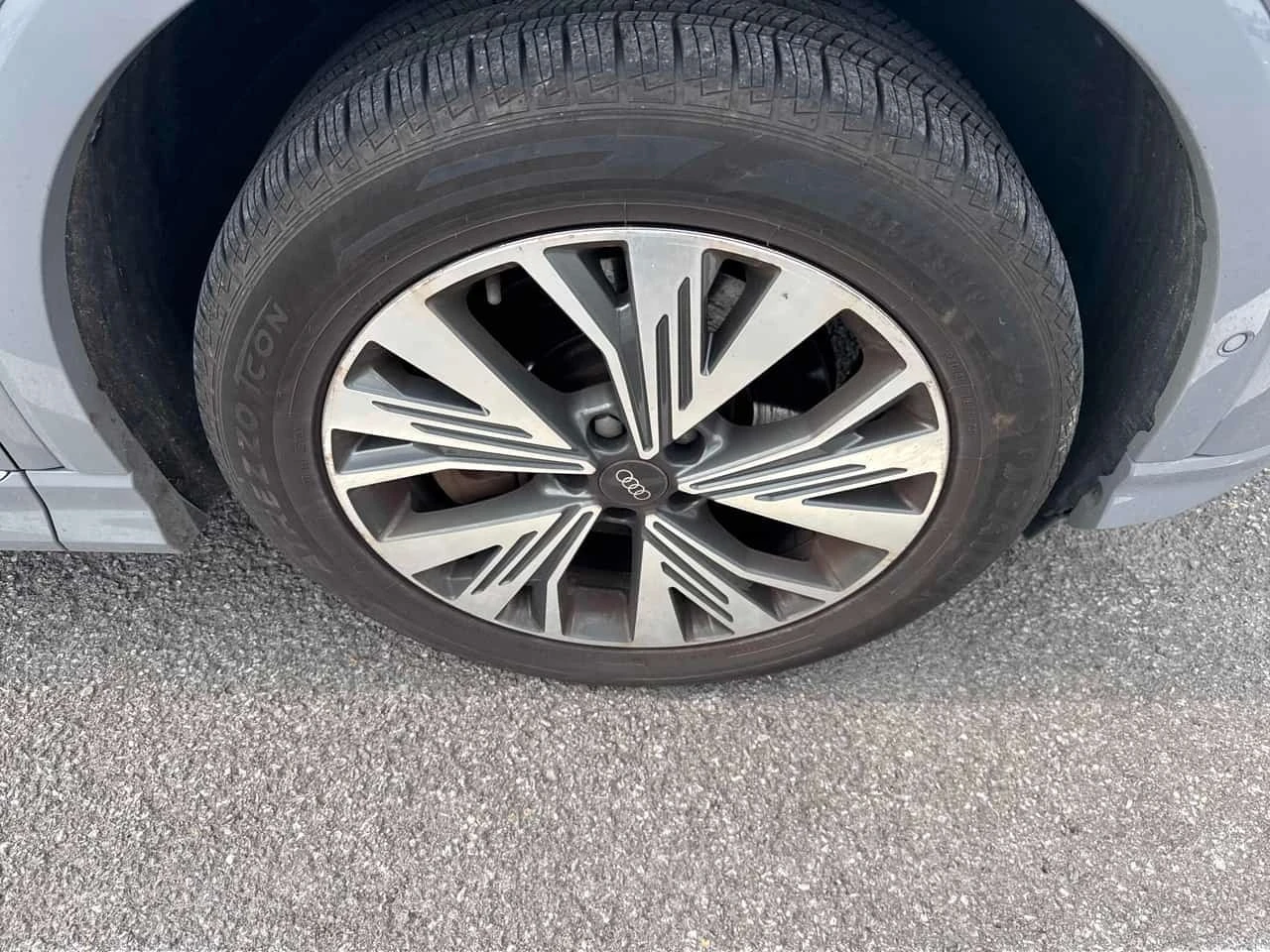Audi E-Tron * 50 quattro * CARFAX * ����� �� ����������� | Mobile.bg � ����������� 7