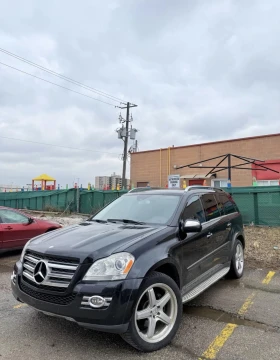 Mercedes-Benz GL 550 4MATIC * ОБДУХВАНЕ * РЕГУЛИРУЕМО ОКАЧВАНЕ * CARFAX, снимка 1