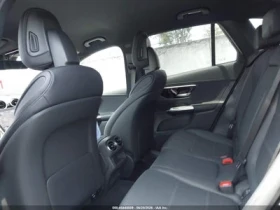 Mercedes-Benz GLC 300 4MATIC, снимка 17