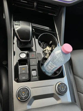 VW Touareg R-line 360 камера / Вакум / Масаж / Dynaudio Sound - 80000 лв. / 40903.35 € - 53302645 9