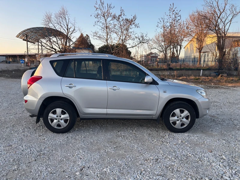 Toyota Rav4 D4D 2.2 , снимка 3 - Автомобили и джипове - 49375245