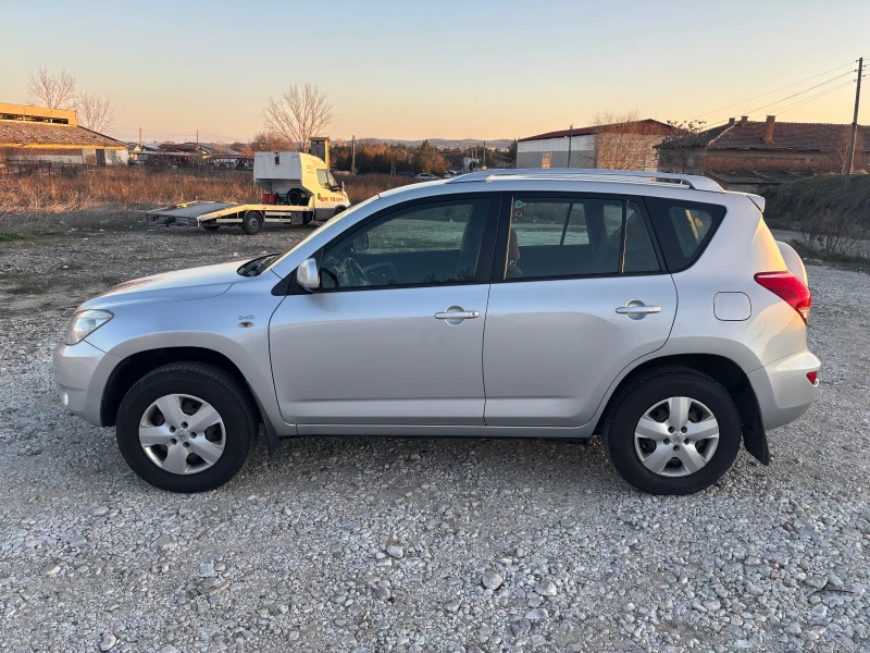 Toyota Rav4 D4D 2.2 , снимка 4 - Автомобили и джипове - 49375245