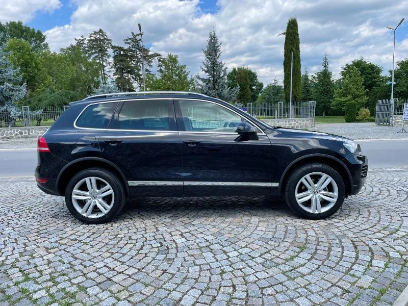 VW Touareg VW Touareg 3.0 , снимка 5 - Автомобили и джипове - 47520043