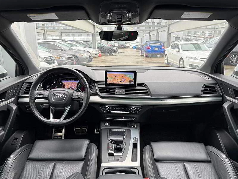 Audi Q5 Progressiv* S Line* Line Ass* CAMERA* No Accidents, снимка 11 - Автомобили и джипове - 53144213