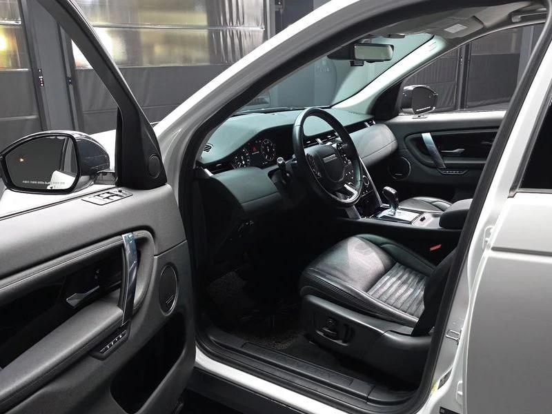 Land Rover Discovery Sport 2.0 Automatic, снимка 10 - Автомобили и джипове - 55841202