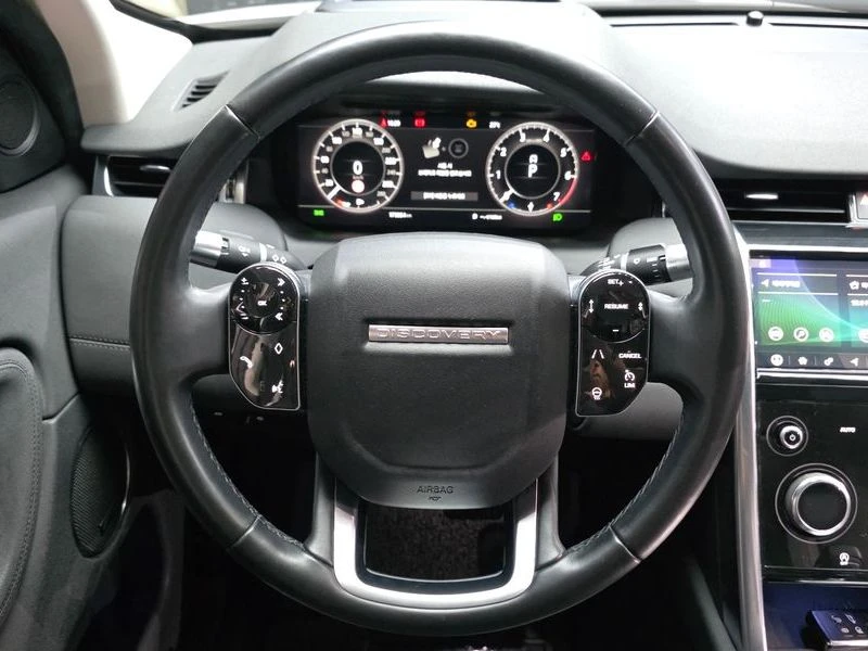 Land Rover Discovery Sport 2.0 Automatic, снимка 13 - Автомобили и джипове - 55841202