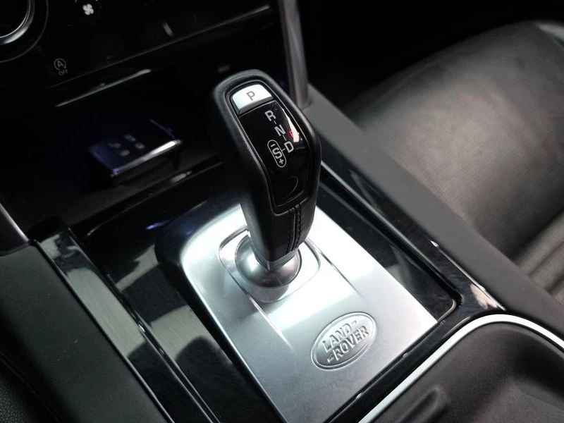 Land Rover Discovery Sport 2.0 Automatic, снимка 9 - Автомобили и джипове - 55841202
