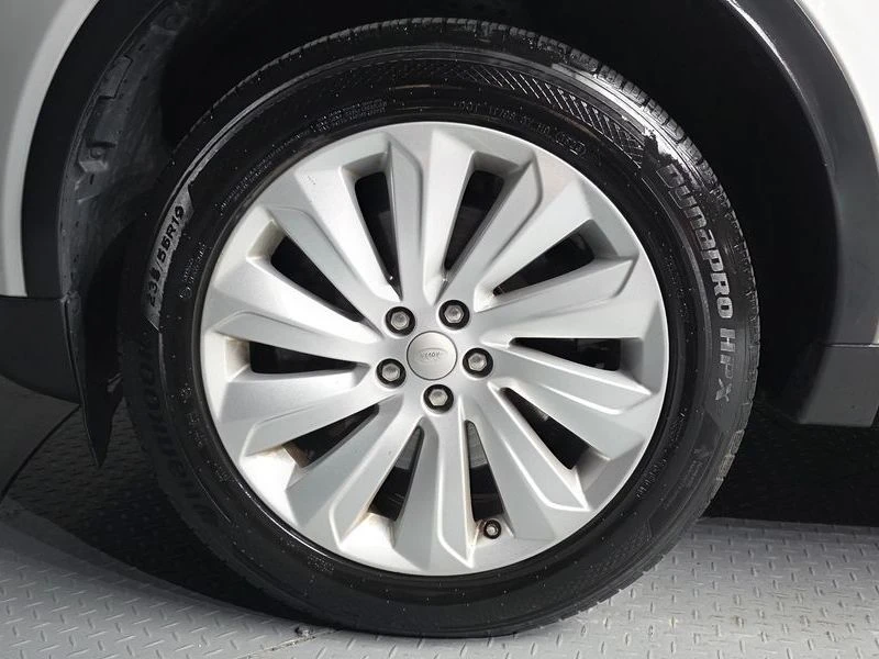 Land Rover Discovery Sport 2.0 Automatic, снимка 5 - Автомобили и джипове - 55841202