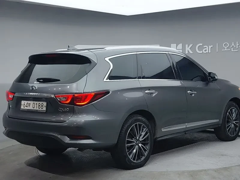Infiniti QX60 3.5 AWD, снимка 2 - Автомобили и джипове - 56306585