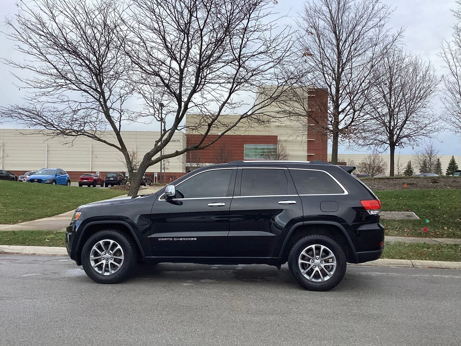 Jeep Grand cherokee 2015 Jeep Grand Cherokee Limited - изображение 3