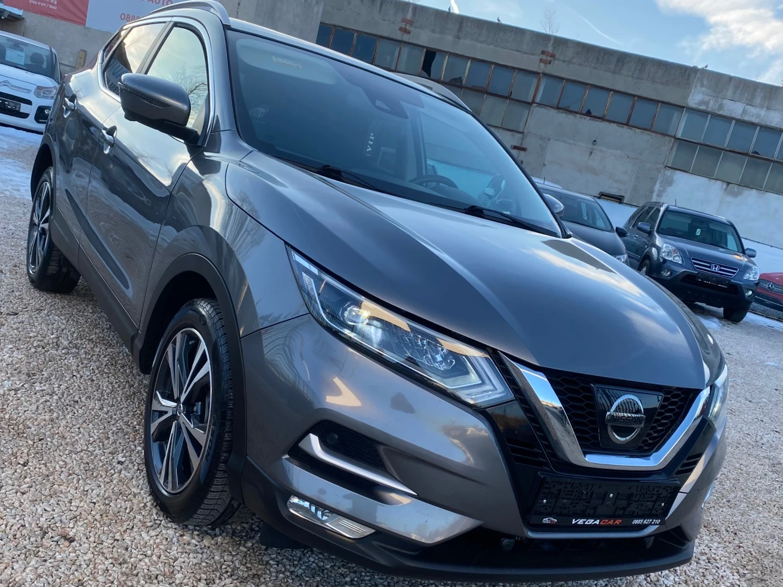 Nissan Qashqai  DIG-T TEKNA+ NAVI PANORAMA AVTOMAT 360CAM. - изображение 2