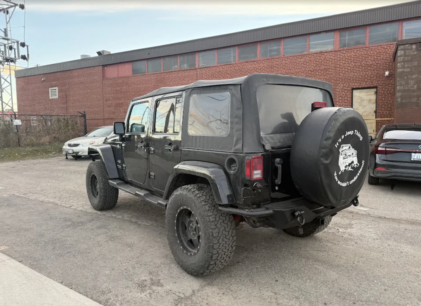 Jeep Wrangler Unlimited SAHARA - изображение 10