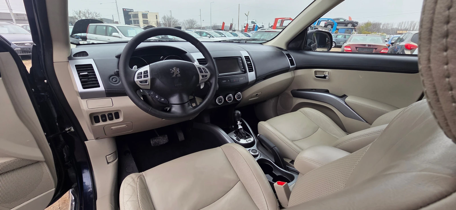 Peugeot 4007 2.2 HDI АВТОМАТ 7-МЕСТА - изображение 8