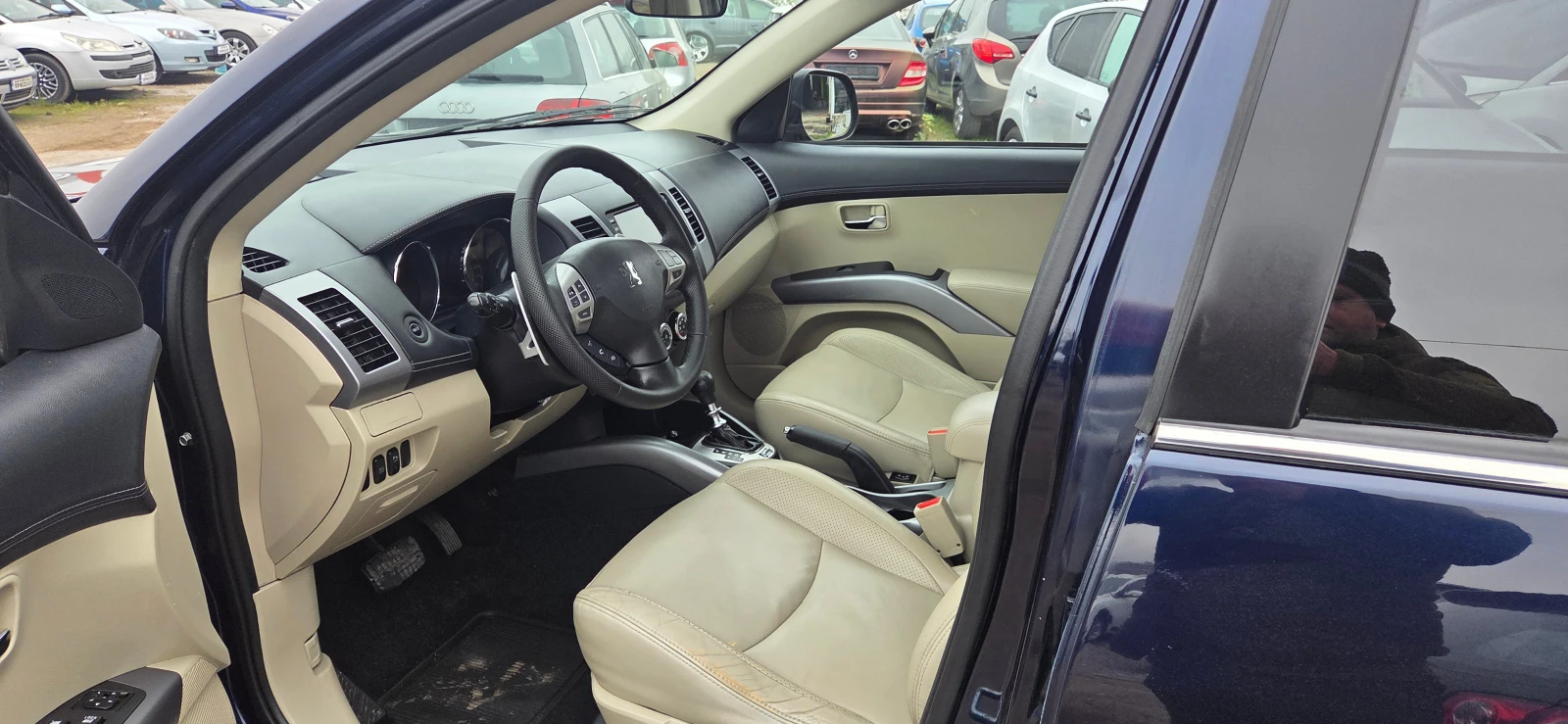 Peugeot 4007 2.2 HDI АВТОМАТ 7-МЕСТА - изображение 6