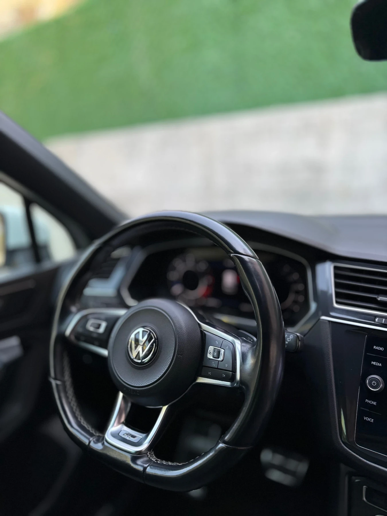 VW Tiguan GTS 240 R line 2018, снимка 10 - Автомобили и джипове - 53042788