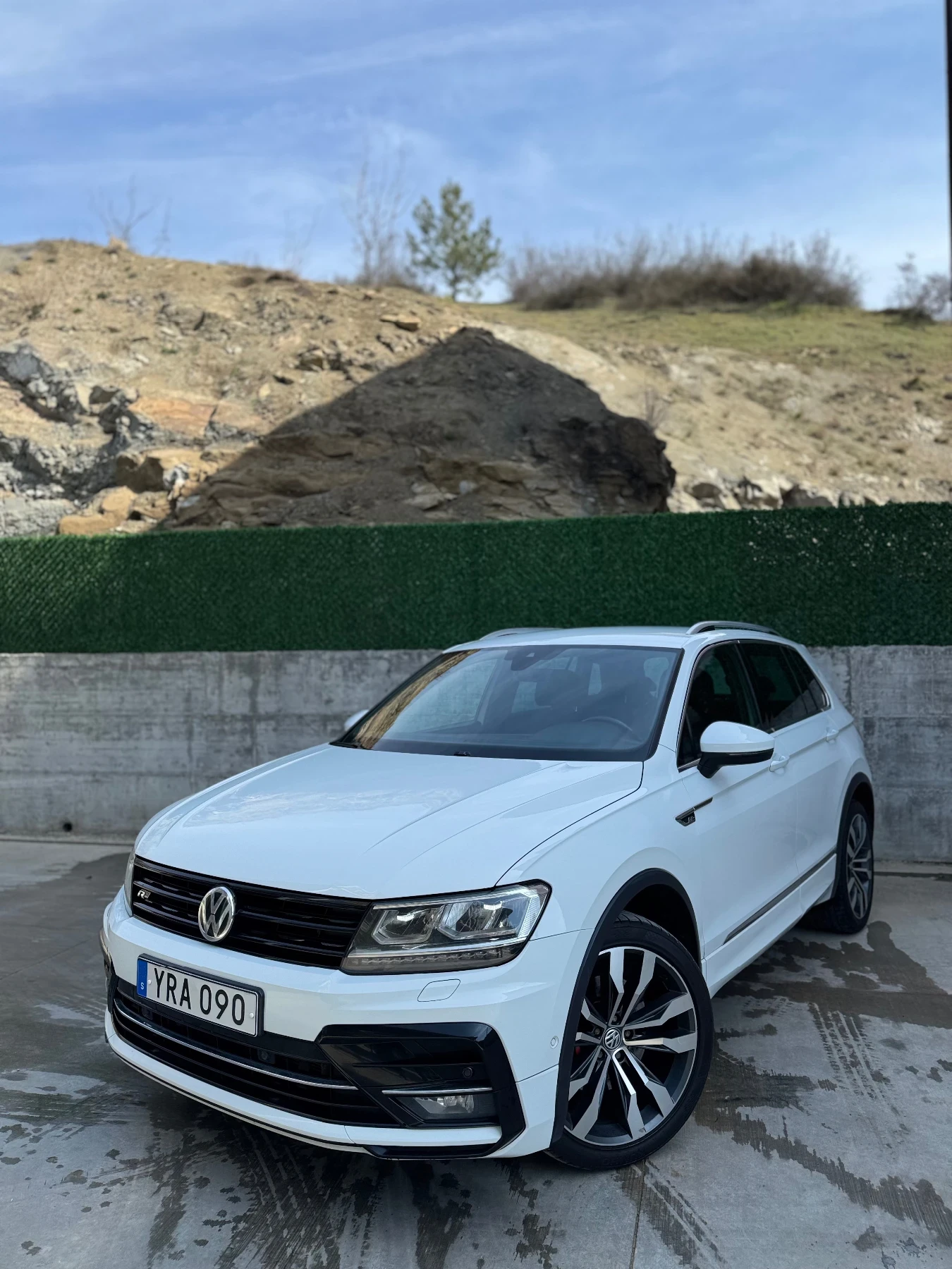 VW Tiguan GTS 240 R line 2018, снимка 2 - Автомобили и джипове - 53042788