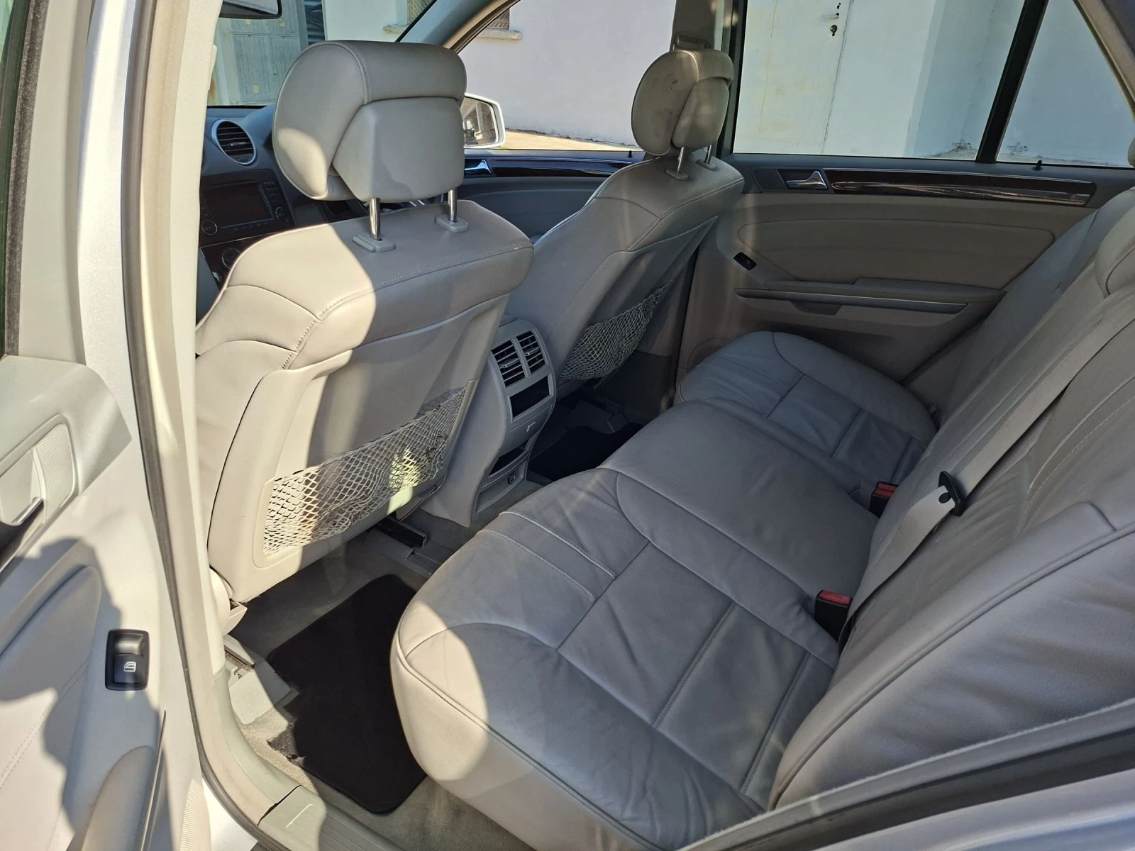 Mercedes-Benz ML 300 Фейслифт, снимка 6 - Автомобили и джипове - 53868467