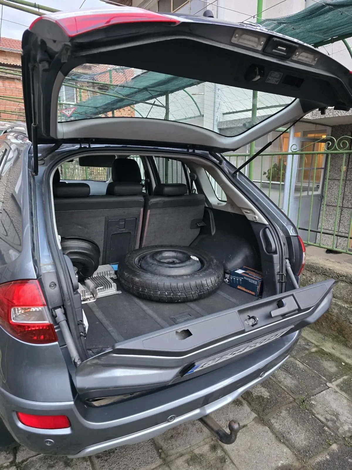 Renault Koleos 2.5 16V, снимка 12 - Автомобили и джипове - 53878802