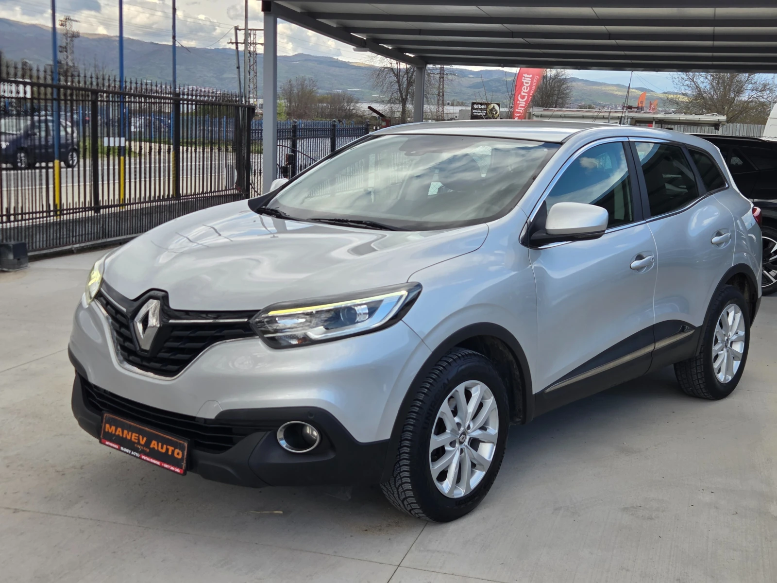 Renault Kadjar 1.2 T KAYLESS GO* STAR-STOP* NAVI* LED* , снимка 3 - Автомобили и джипове - 54028825