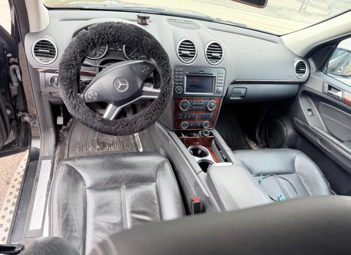 Mercedes-Benz GL 550 4MATIC * ОБДУХВАНЕ * РЕГУЛИРУЕМО ОКАЧВАНЕ * CARFAX, снимка 5 - Автомобили и джипове - 54165190