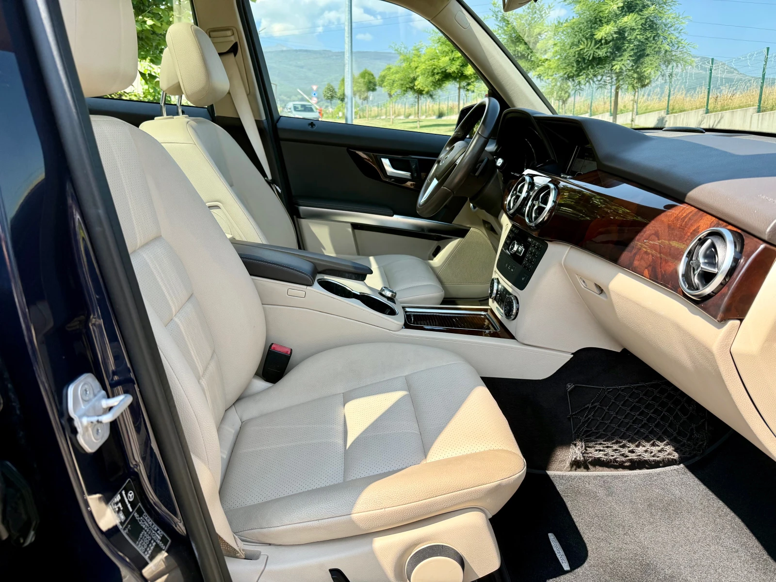 Mercedes-Benz GLK 350 CDI 4-MATIK LED/KOJA/PANORAMA, снимка 11 - Автомобили и джипове - 55531788