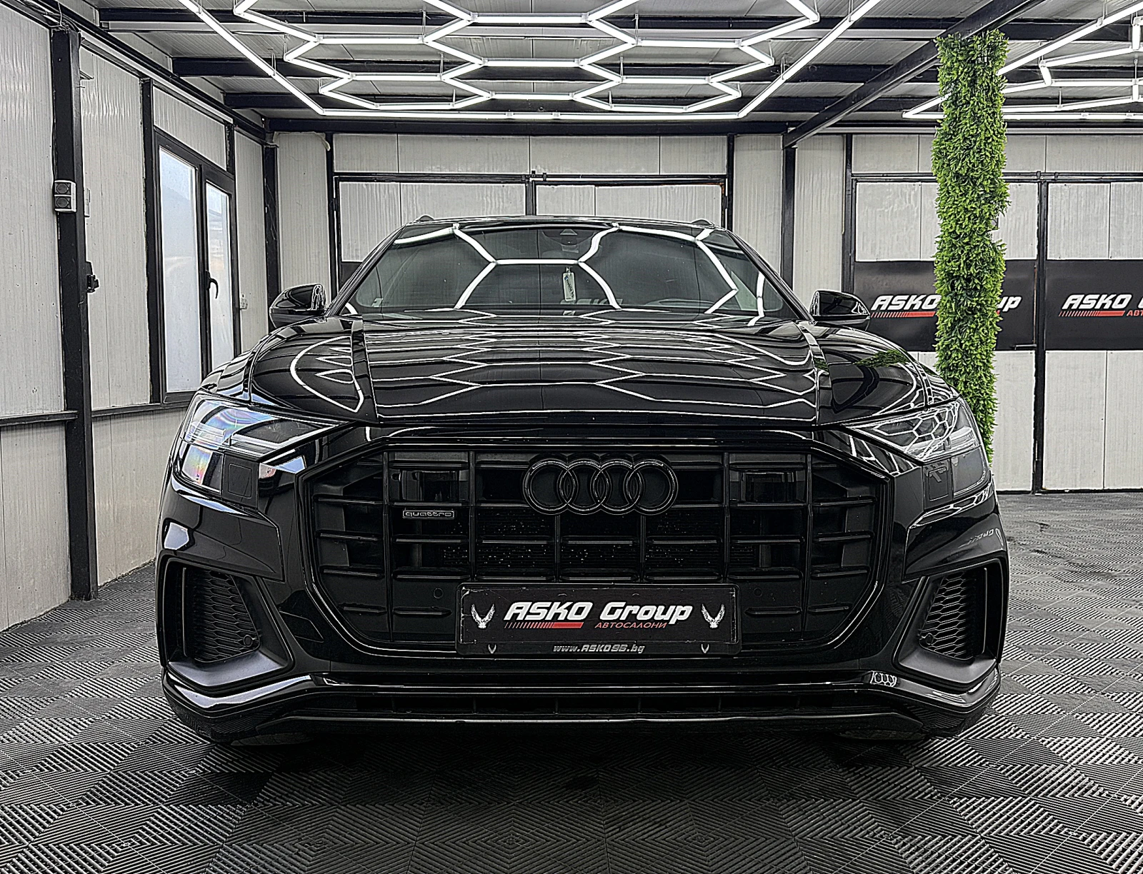 Audi Q8 S-line/PANORAMA/bang&oufsen/СОБСТВЕН ЛИЗИНГ, снимка 2 - Автомобили и джипове - 55987577