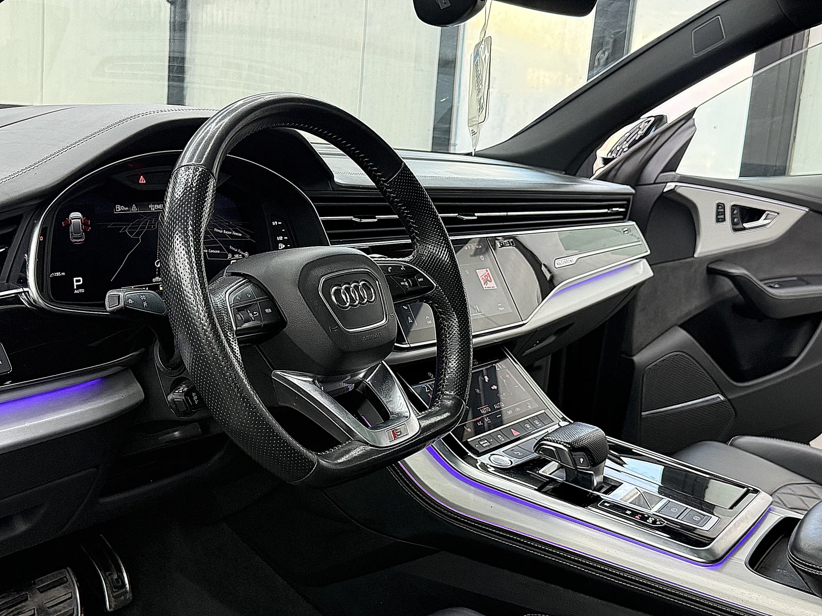 Audi Q8 S-line/PANORAMA/bang&oufsen/СОБСТВЕН ЛИЗИНГ, снимка 13 - Автомобили и джипове - 55987577