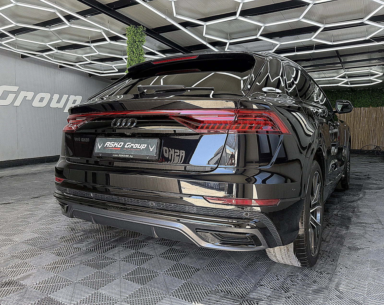 Audi Q8 S-line/PANORAMA/bang&oufsen/СОБСТВЕН ЛИЗИНГ, снимка 6 - Автомобили и джипове - 55987577