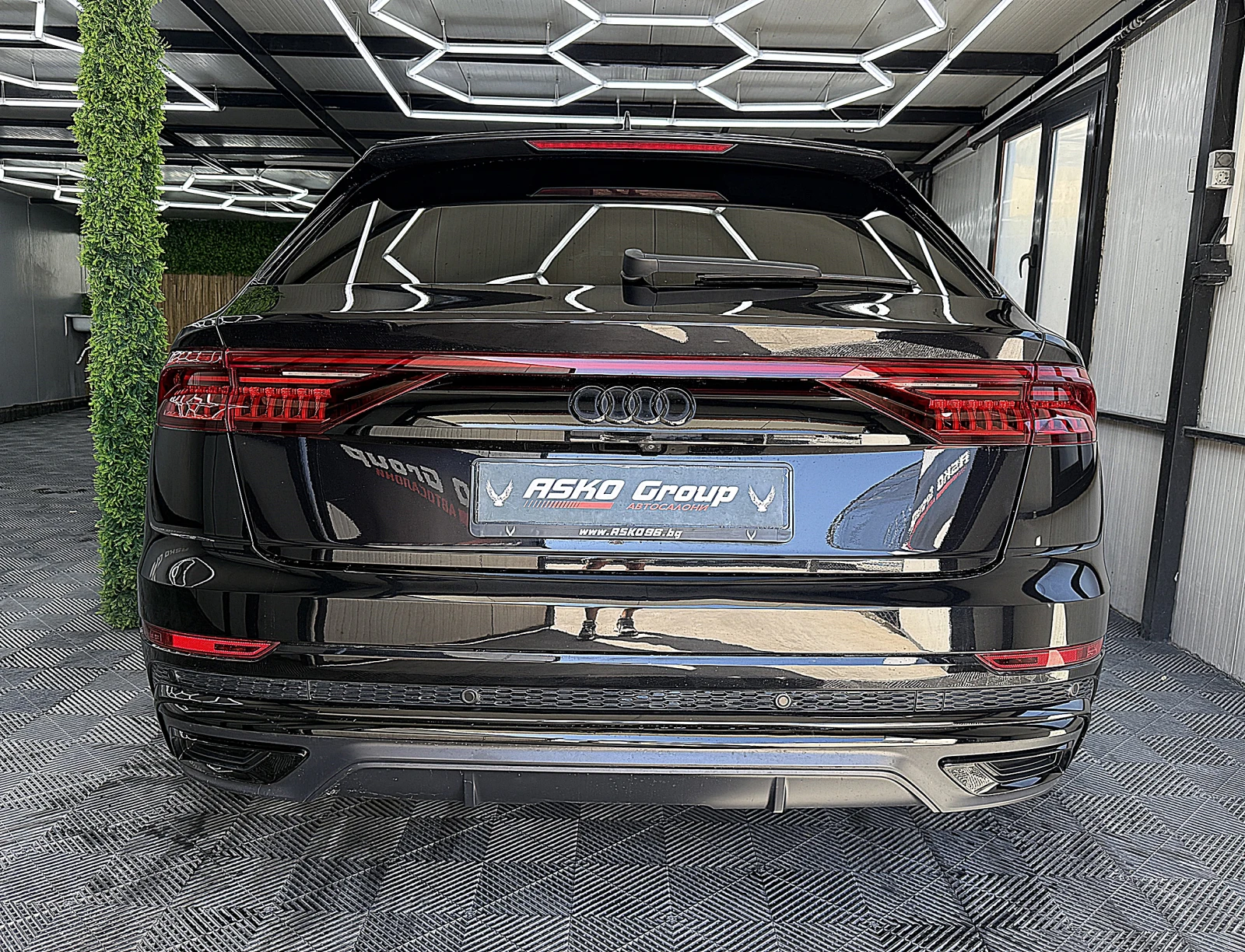 Audi Q8 S-line/PANORAMA/bang&oufsen/СОБСТВЕН ЛИЗИНГ, снимка 5 - Автомобили и джипове - 55987577