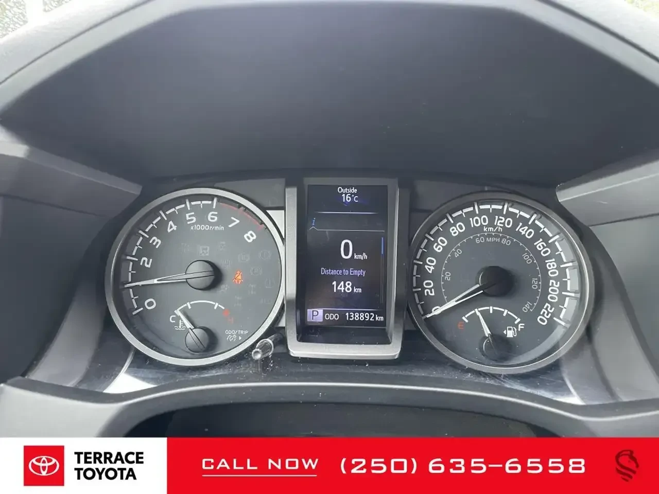 Toyota Tacoma TRD Off Road/4x4/V6/ОТ ПРЕДСТАВИТЕЛСТВО, снимка 11 - Автомобили и джипове - 56151137
