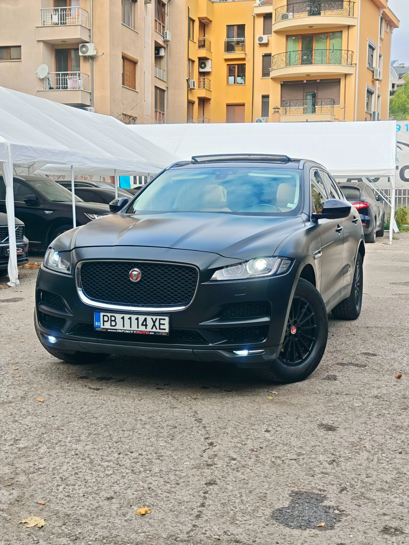 Jaguar F-PACE R-Sport, AWD, САТЕНЕ МАТ, ПАНОРАМА, ПОДГРЕВ, ФУЛ!