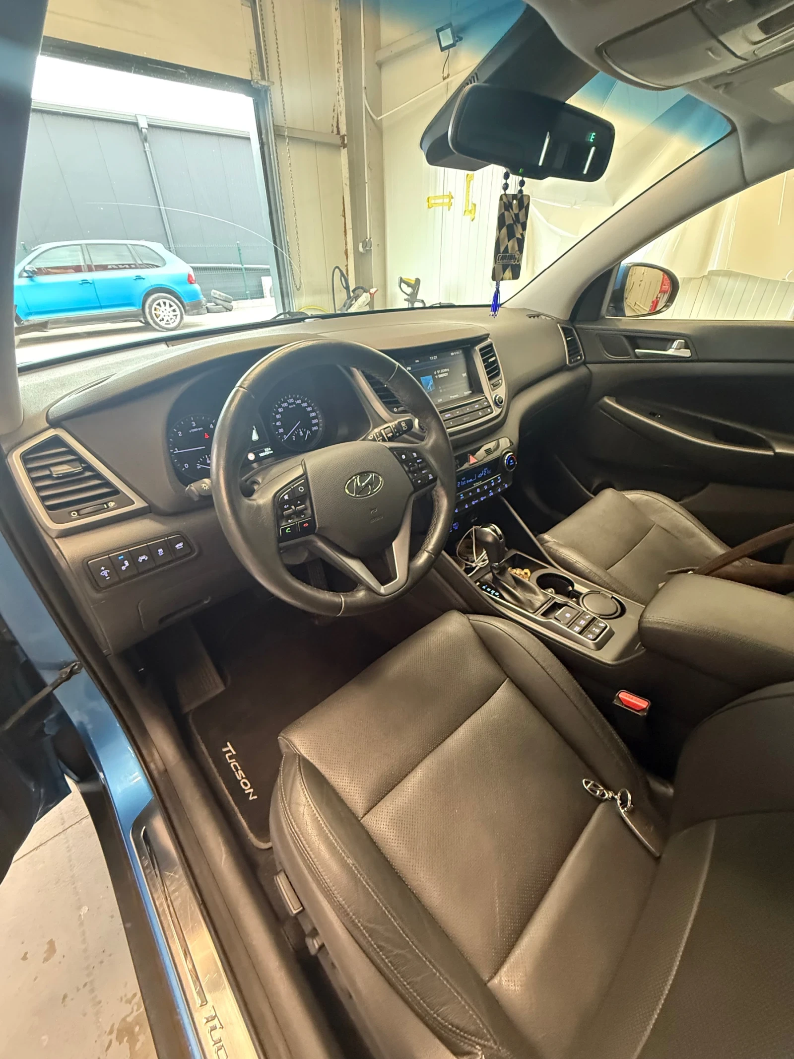 Hyundai Tucson 2.0GT, снимка 9 - Автомобили и джипове - 56746420