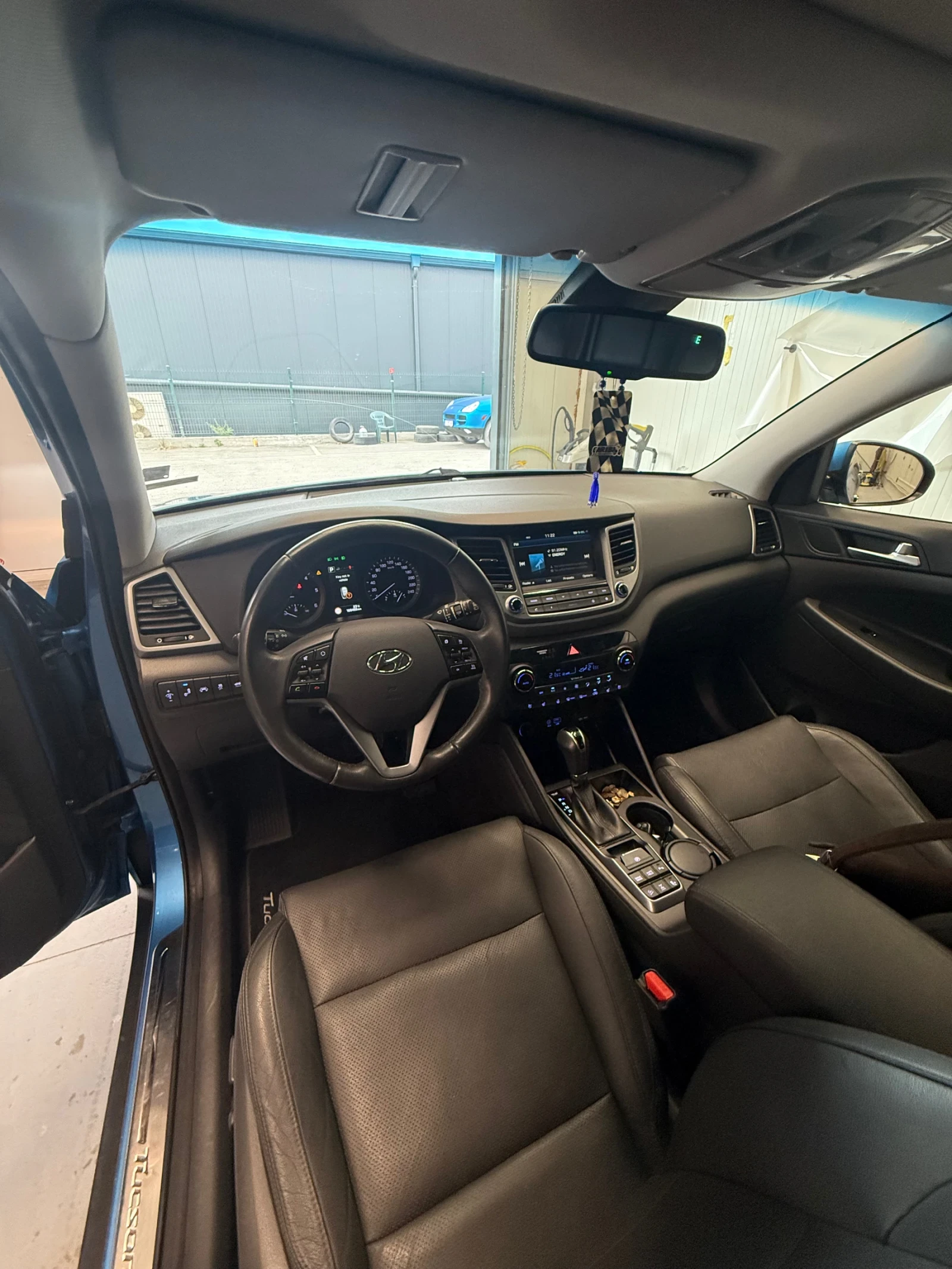 Hyundai Tucson 2.0GT, снимка 10 - Автомобили и джипове - 56746420