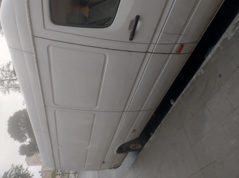 Mercedes-Benz Sprinter 311 MAXI Десен волан, снимка 2 - Бусове и автобуси - 53513544