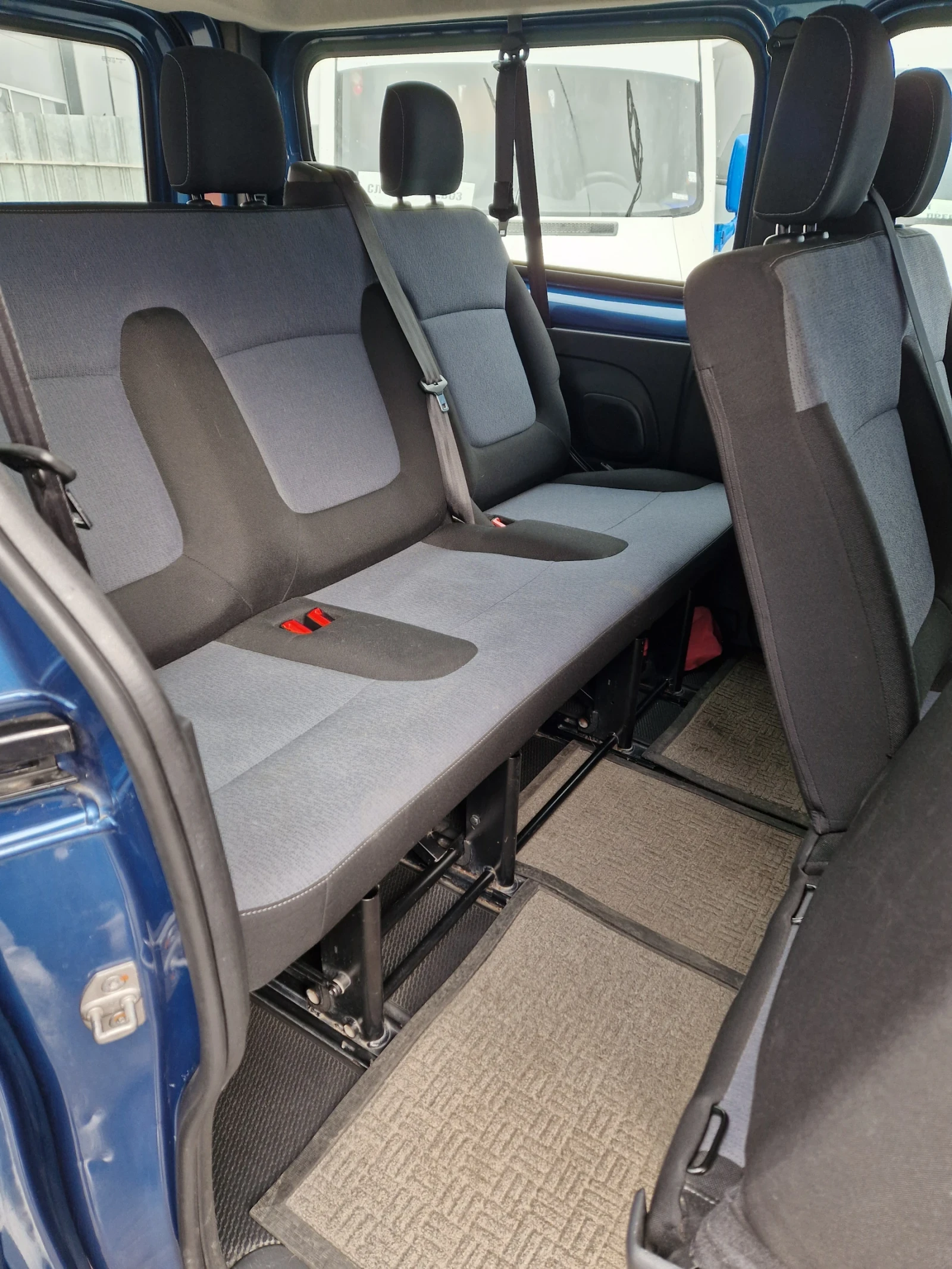 Opel Vivaro  - изображение 8