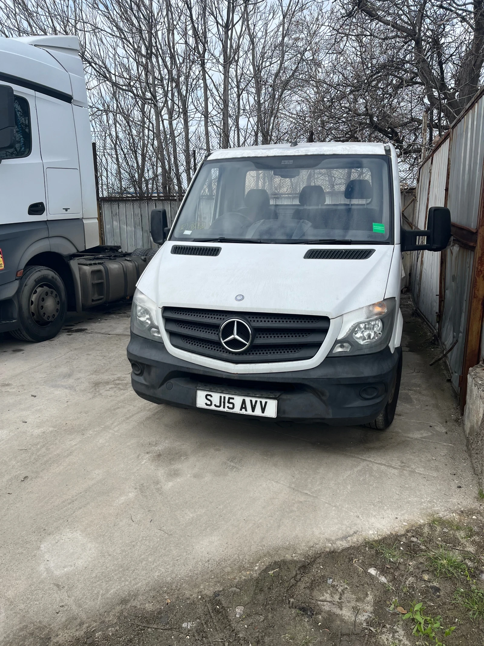 Mercedes-Benz 313 Пътнапомощ, снимка 2 - Бусове и автобуси - 55993487