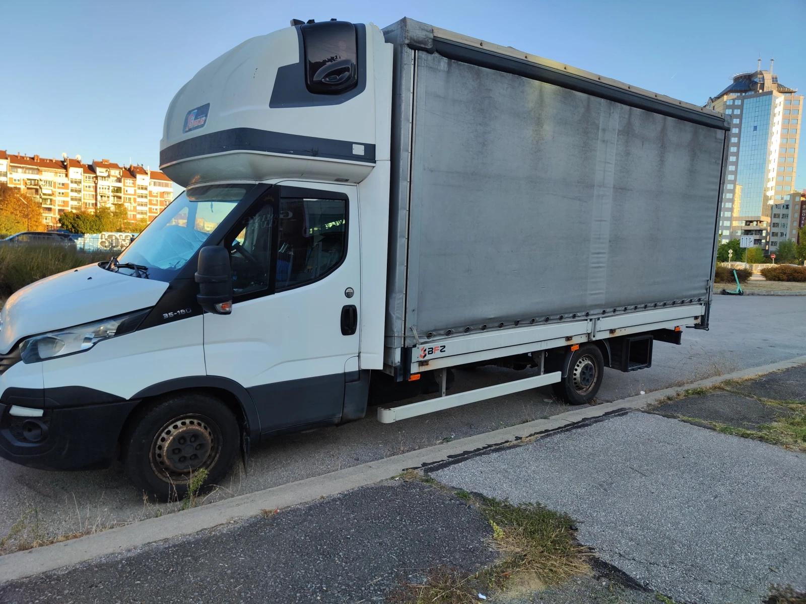 Iveco 35c18 Daily, снимка 7 - Бусове и автобуси - 56596079