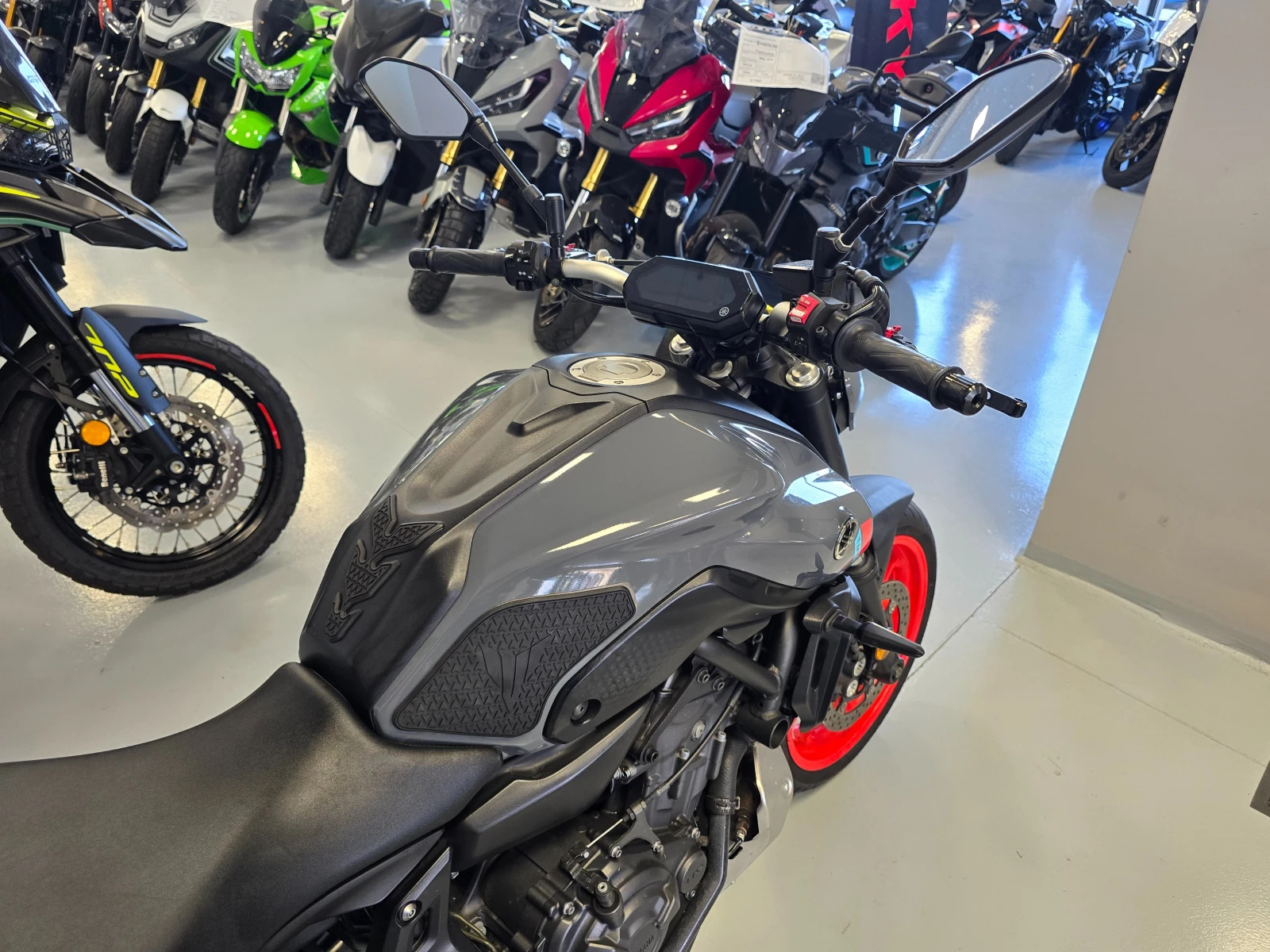 Yamaha Mt-07 700ie, ABS, 2021г., снимка 8 - Мотоциклети и мототехника - 55196878