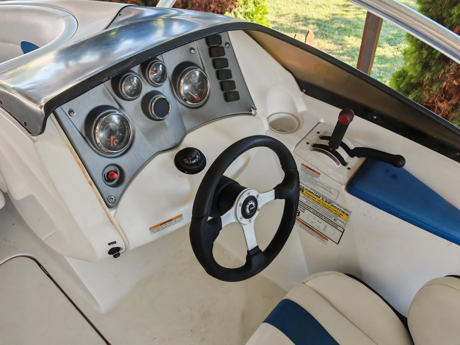 Моторна яхта Bombardier Sea Doo Challanger 215 SC, снимка 10 - Воден транспорт - 54459009